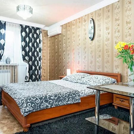 Apartment on Nezalezhnoy Ukrаiny near Intourist Hotel Запоріжжя Екстер'єр фото